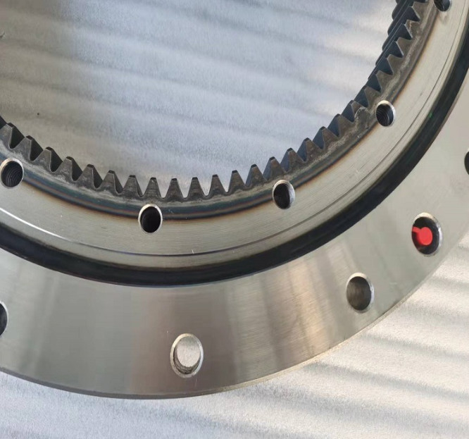 PC300-5 Slewing Bearing For Excavator Roller Bearing Slewing Ring Mn Material