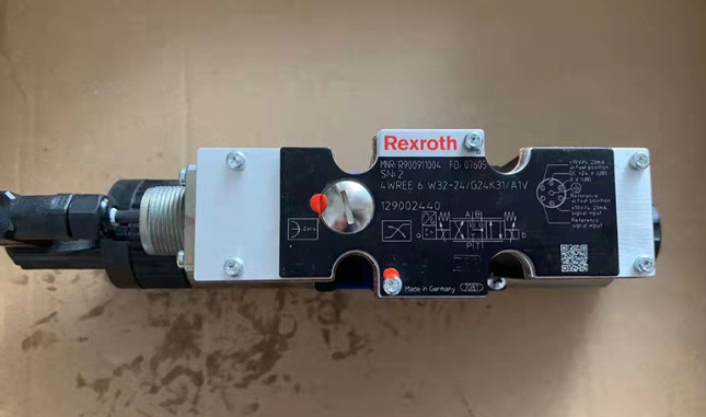 Rexroth R900928553 Hydraulic Proportional Valve R900927230 4WREE10E75-23/G24K31/A1V