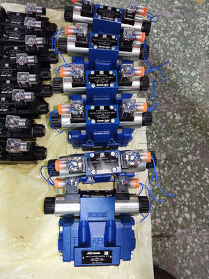Stackable Spool Valves 4WEH10J4X_6EG24N9ETK4B10 Rexroth Type 4WEH10 Directional Spool Valves ...